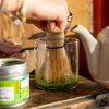 Fouet en bambou pour thé matcha  Bambusová metlička pro přípravu čaje Matcha