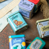 Teneri Cuccioli - Miste Dissetanti  Pastilky s ovocnou příchutí, v plechové dóze, 30 g