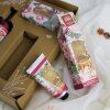SSGB003 Anniversary Hand & Body Gift Set Rose & Peony (3)