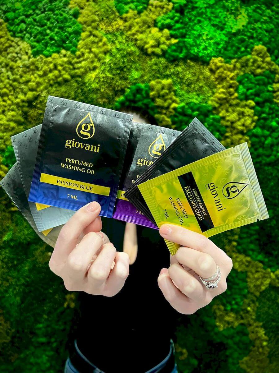 Campioni di profuma bucato Giovani