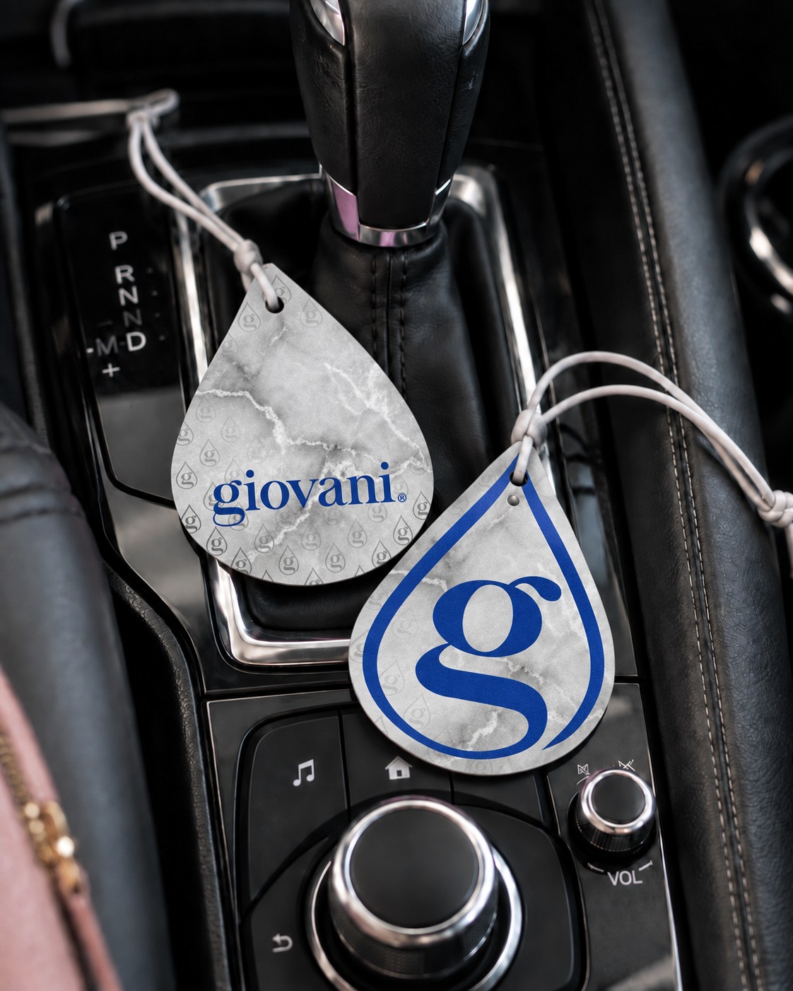 Giovani OUD Brilliance Bloom fragranza a lunga durata