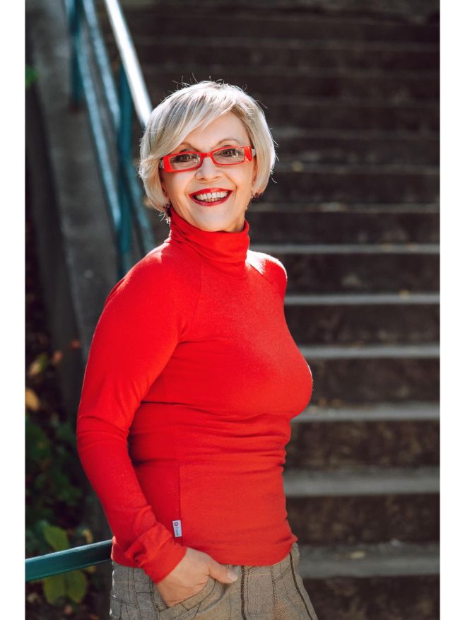 Dnes byl v atelieru rolákový den. Nejenom, že jsem šila jeden za druhým, ale taky jste si je sázely do košíku. Naše roláky...