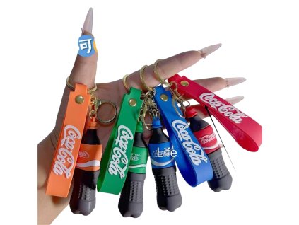 privesek-na-klice-coca-cola-lahev--nahodna-barva-
