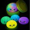 Antistresový mačkací knedlíček – Squishy Dumpling GLOW IN THE DARK (5,5x3,5 cm)