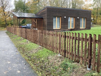 Půlkuláčové plotové dílce – ⌀ 8 cm, plotovka zkosená/fazeta
