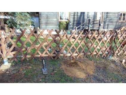 Dvoukřídlová brána – lovecký plot
