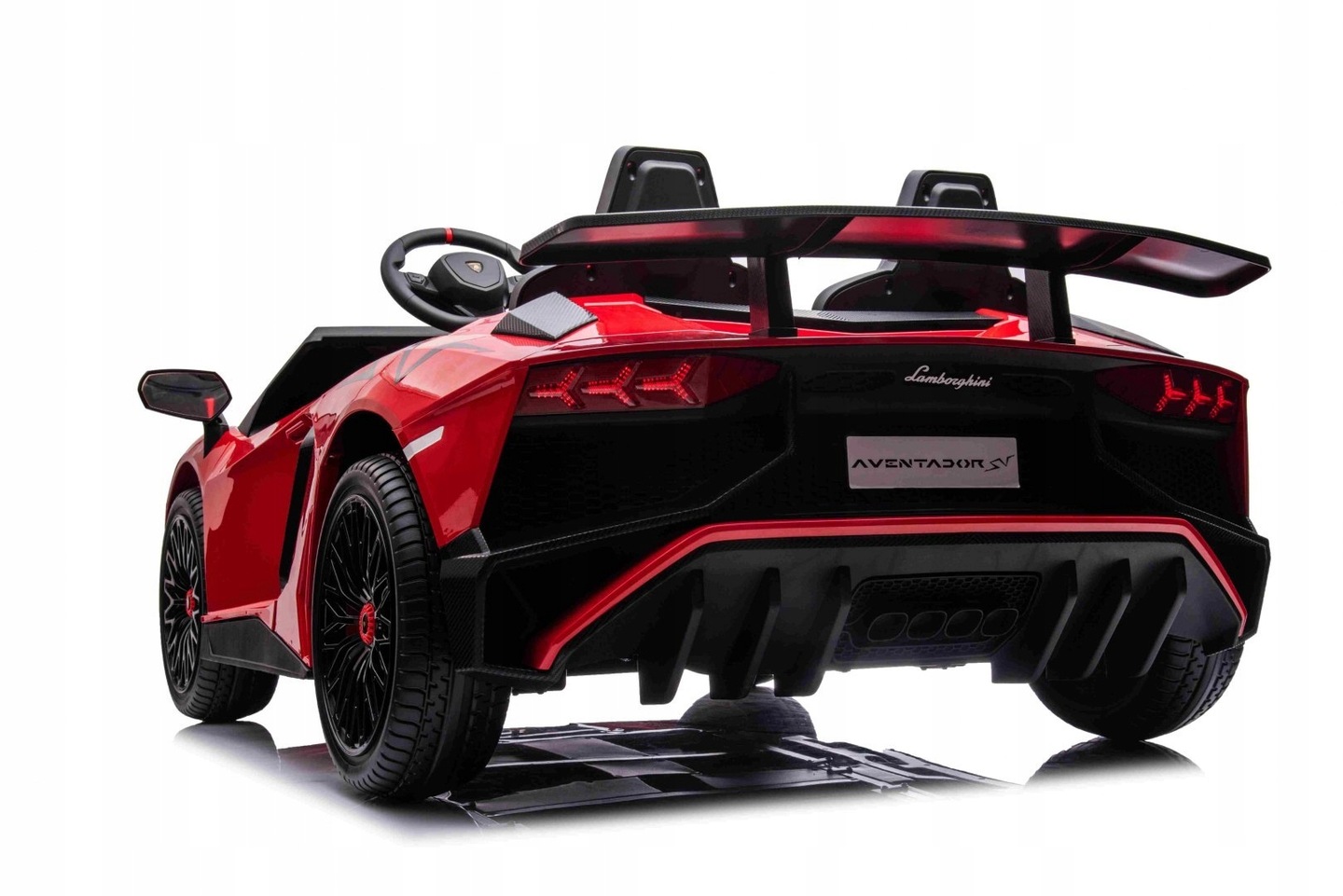 elektricke-auticko-lamborghini-aventador-sv-2x200w-2-miestny-cervene-dialkove-ovladanie-5-bodove-bezpecnostne-pasy-audio-led-new