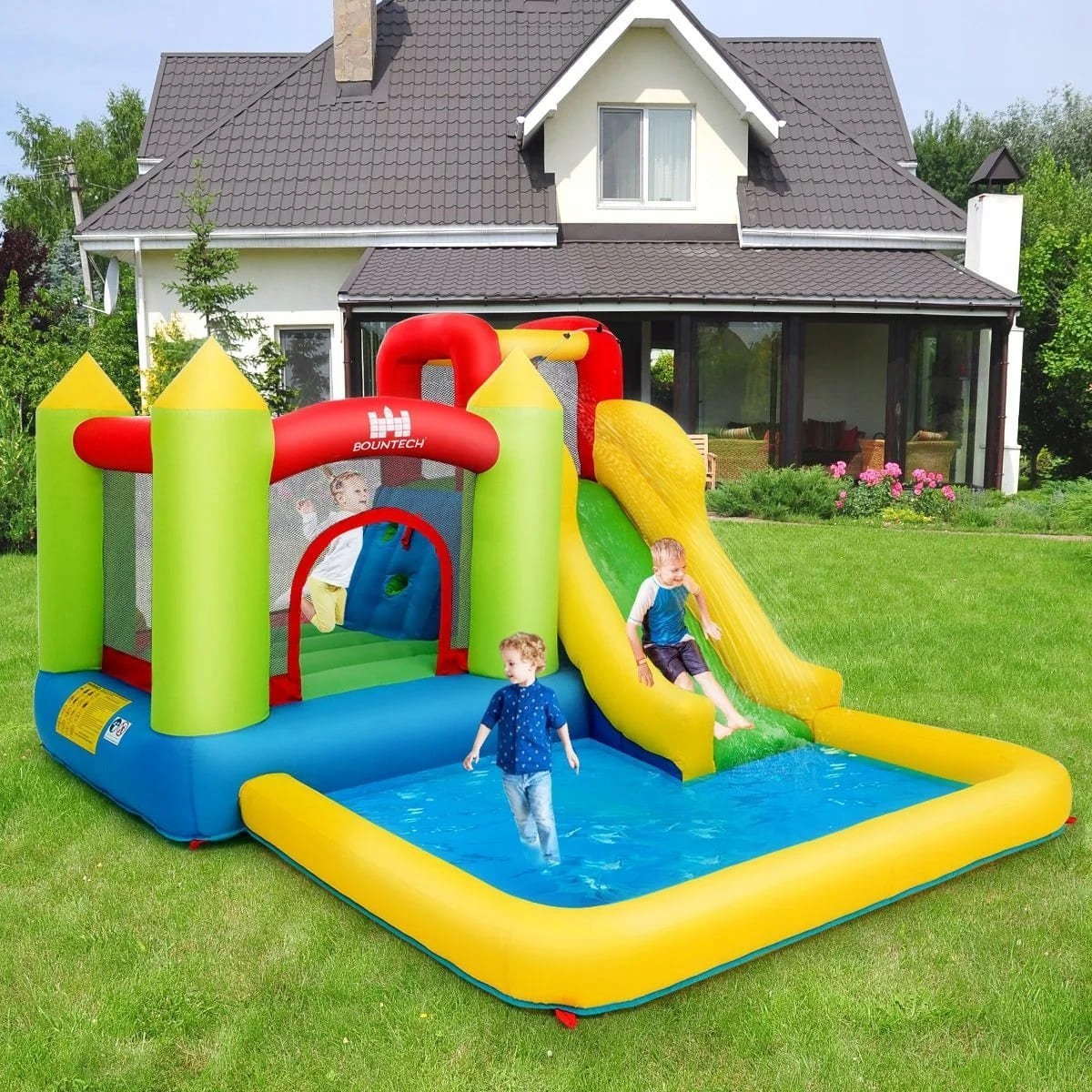skakaci-nafukovaci-hrad-pre-deti-s-bazenom-350-5x280-5x190-5-dvor
