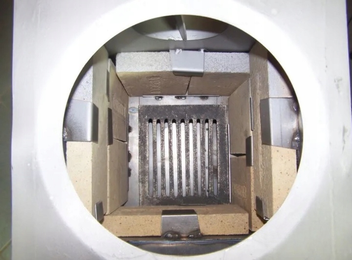 kachlova-pec-6-10kw-9-samotove-kachle-krb-na-drevo-brikety-uhlie