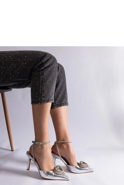 Lodičky na jehlách  model 207201 Solea (Velikost 38)