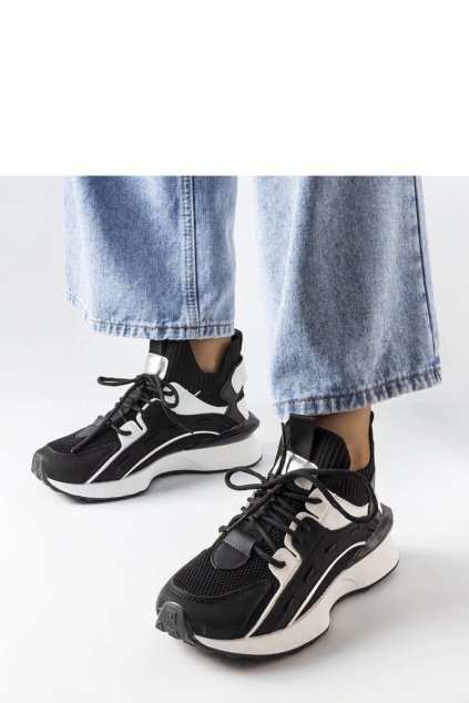 Sportovní obuv  model 207772 Solea (Velikost 38)