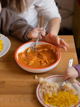 Novinka už brzy na e-shopu.❤️‍🔥 Něco klasického. Něco, co potěší malá i větší bříška. Něco, co vám u nás možná chybělo. Co...