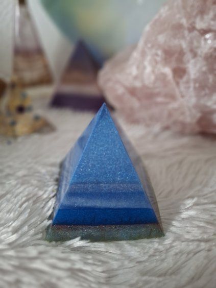 Pyramida modrá
