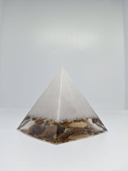Pyramida Tygří oko