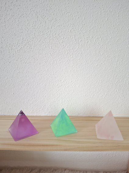 Fosforová pyramidka malá