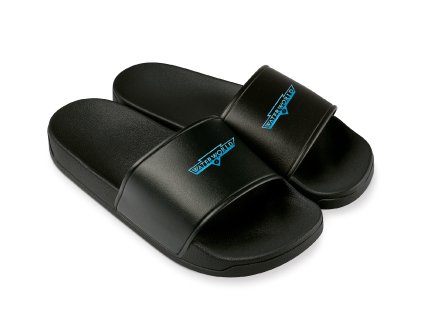Slippers black Postapokalypsa nikdy nevypadala tak modře
