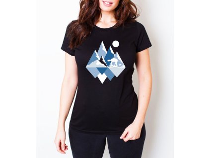 Woman tshirt black AT AT ve sněhu