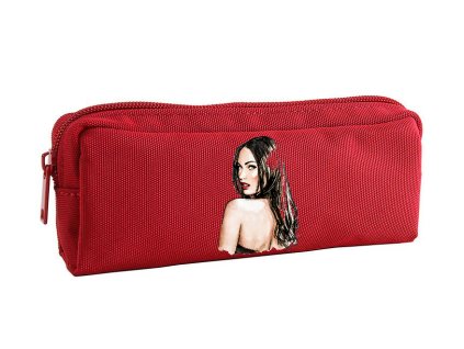 Školský peračník Megan Fox postoj