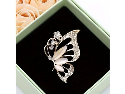 motýl opál žlutý