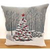 Vánoční povlak na polštář gobelín  - Zasněžený vánoční stromek