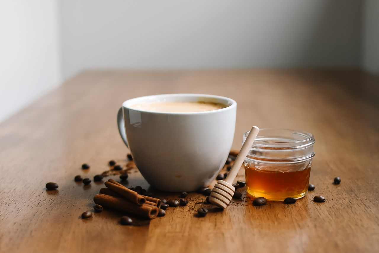 Promytá, naturální a honey káva: Jak zpracování ovlivňuje chuť