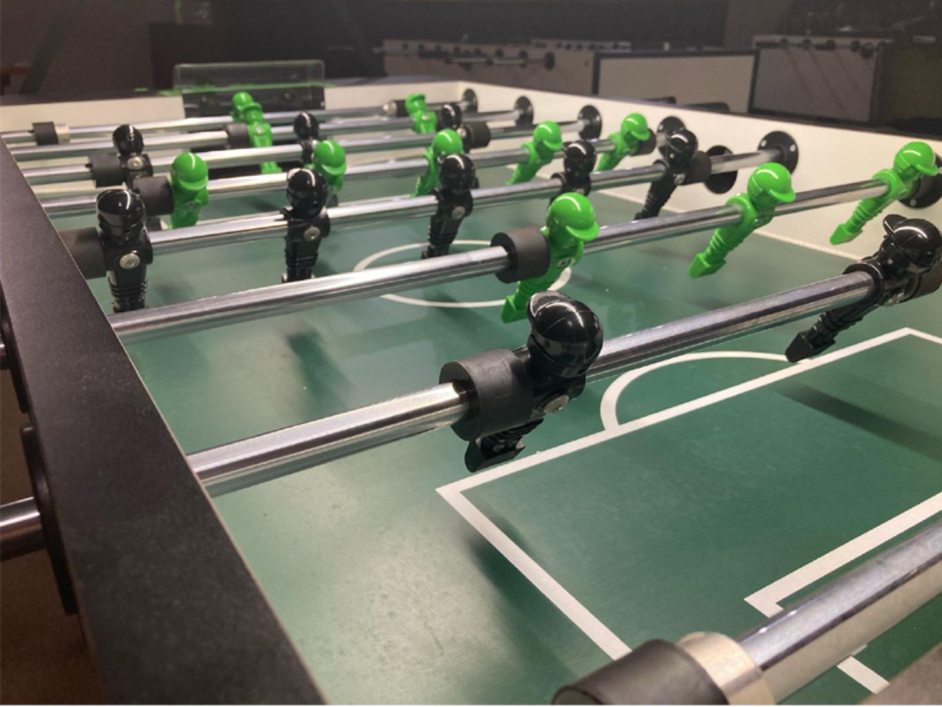 Liga na stolních fotbalech Leonhart v Hradci Králové s unikátním formátem