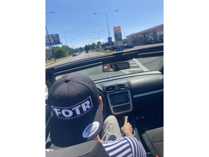 Testovací kšiltovka