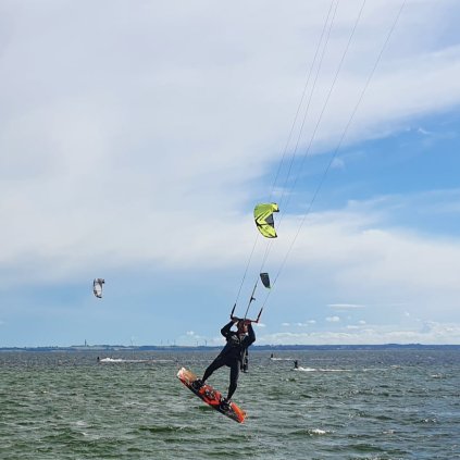 Kurz kiteboardingu