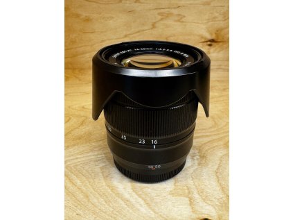 FUJINON XC 16-50mm f3,5-5,6 OIS + dárkový set v hodnotě 2 000,- Kč