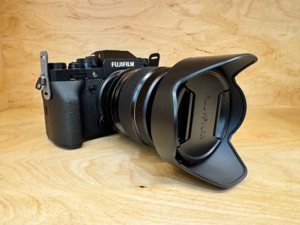 X T4 front1680lens black