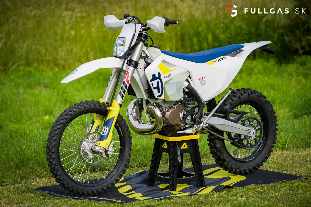 Husqvarna TE300i – Spotreba benzínu a oleja