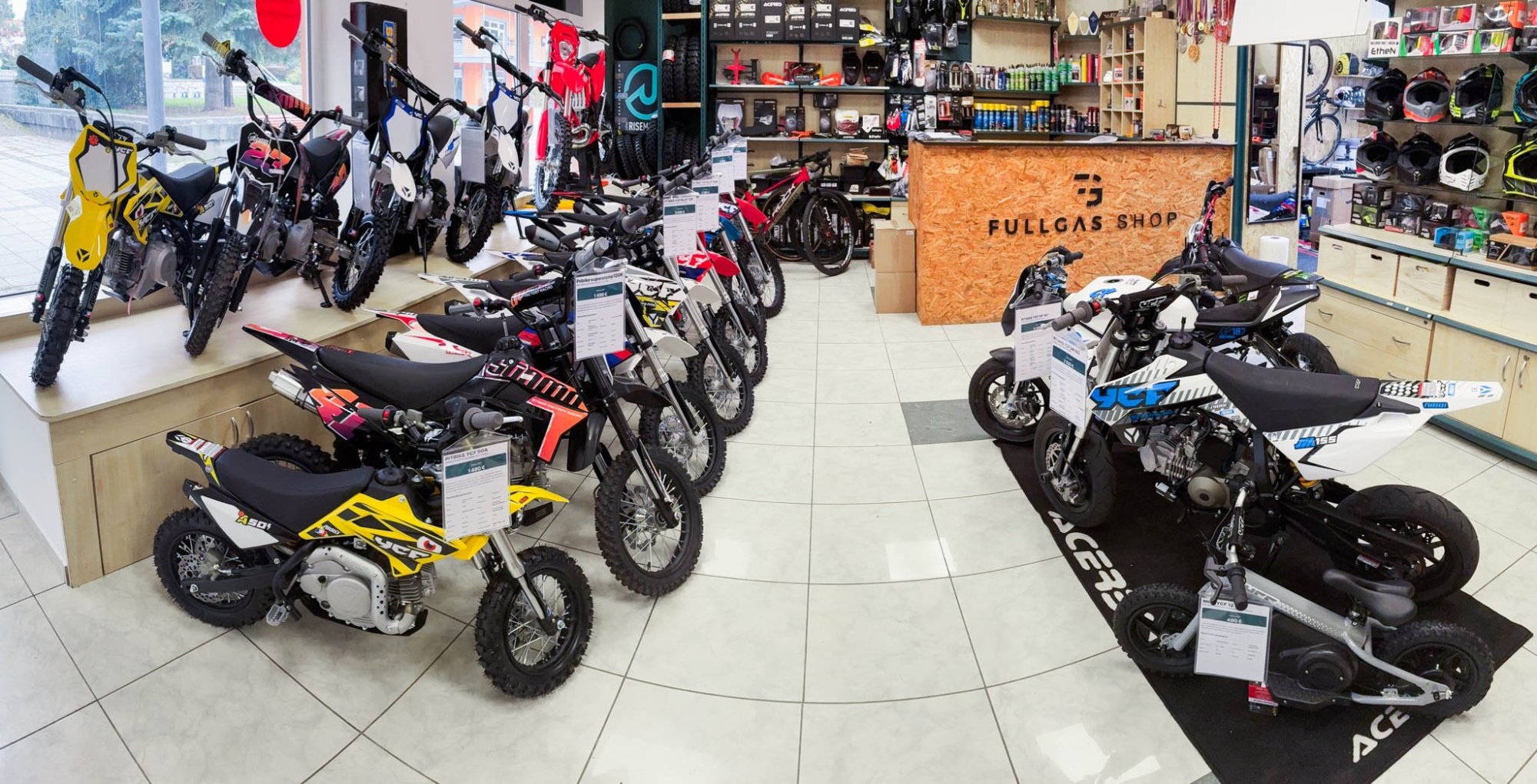 Príbeh značky YCF: Od vášne pretekať až po svetovú špičku v pitbikoch