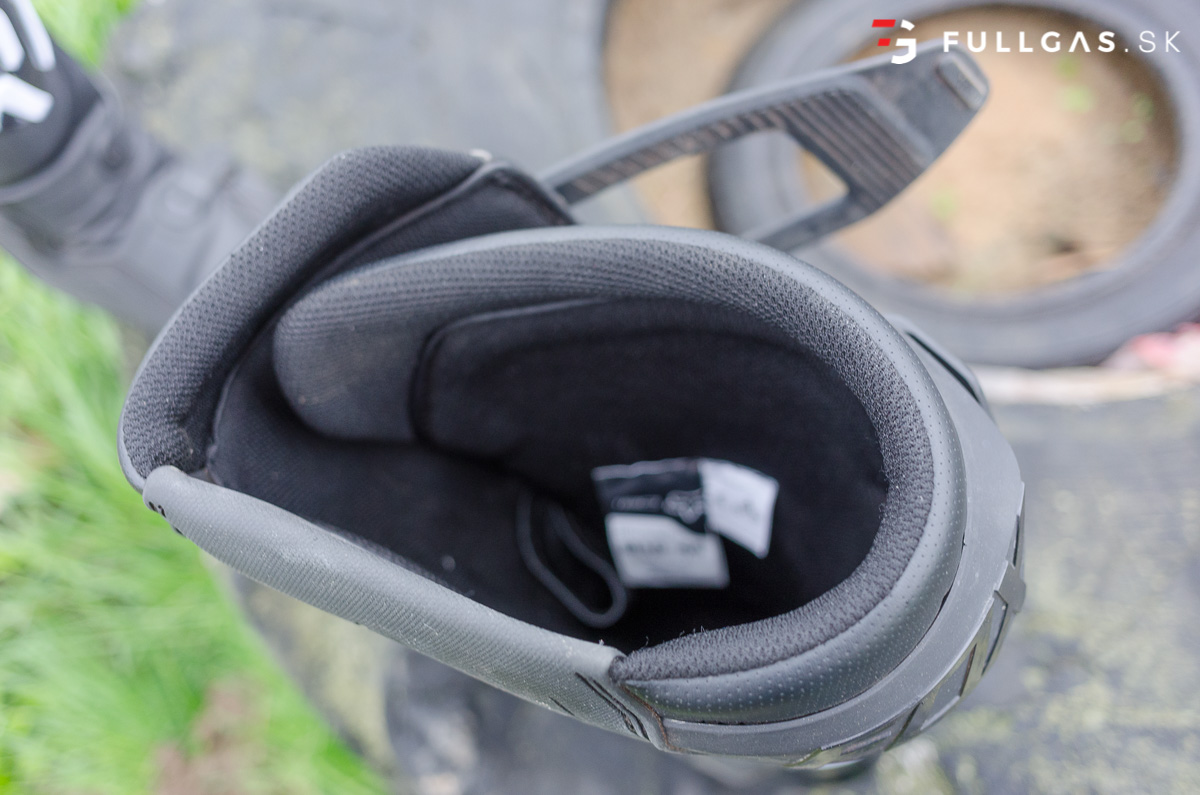 Fox_180_Boots_fullgas.sk_2018-19