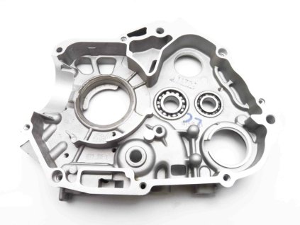 crankcaseleft scaled 1 1067x800