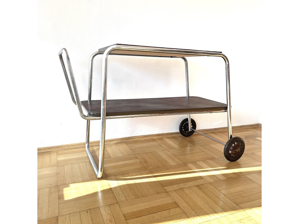 Funkcionalistické servírovací stolky | Functionalist serving tables