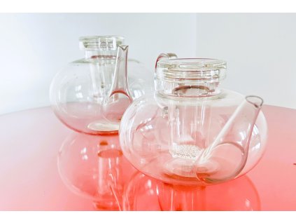 Čajové nádobí, Bauhaus - konvice, talíř, mléčenka, cukřenka, W. Wagenfeld | Teapot, plate, milk pot, sugar bowl