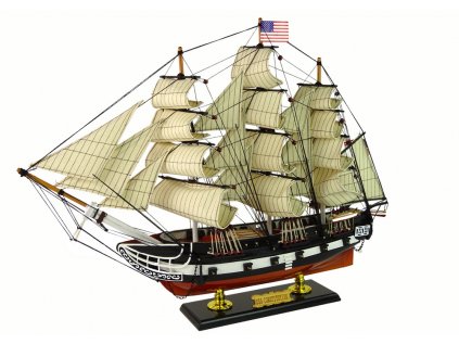 Sběratelský model lodi USS Constitution XXL