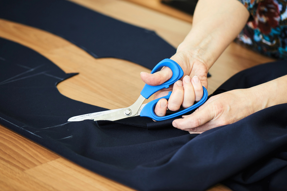 Polohování střihu: jak správně položit střih na látku?