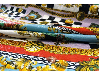 Pevná látka ve stylu Versace s motivem zlatých řetízků