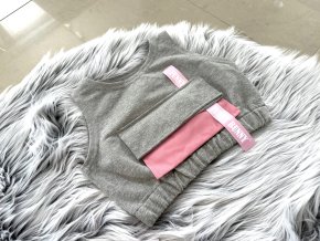 Teplákový pískací crop top s vreckom sivý melír