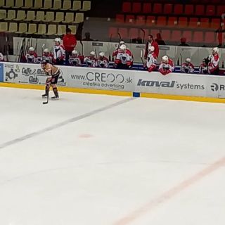 Ice#hockey#creoo#advertising#fandime hokeju#