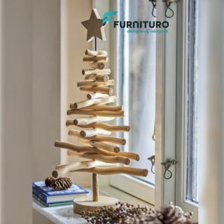 🎄 Minimalistická vánoční atmosféra? Ano, prosím. Někdy stačí jen kousek dřeva, trocha fantazie a vznikne dekorace, která...