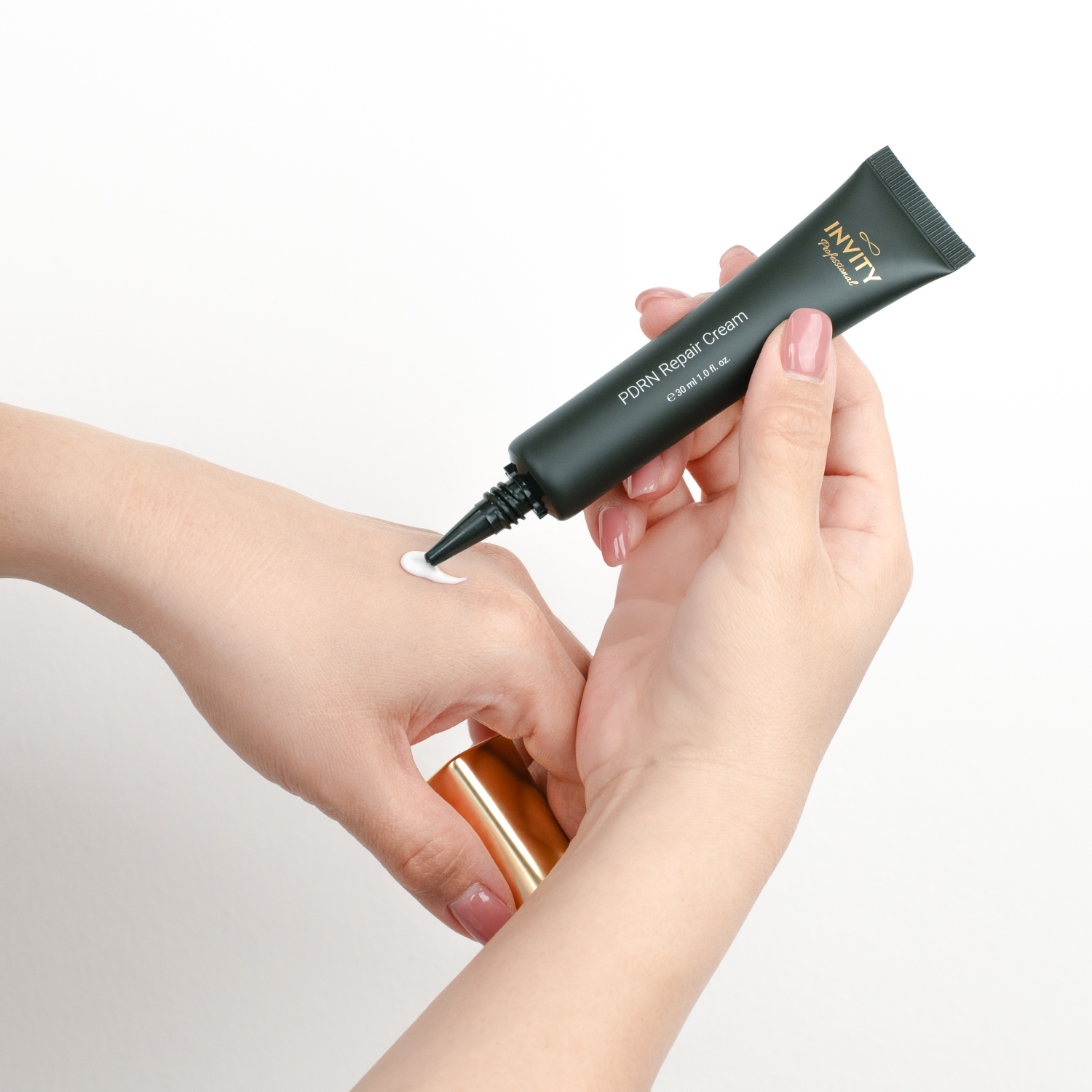 Aplikace Invity PDRN Cream