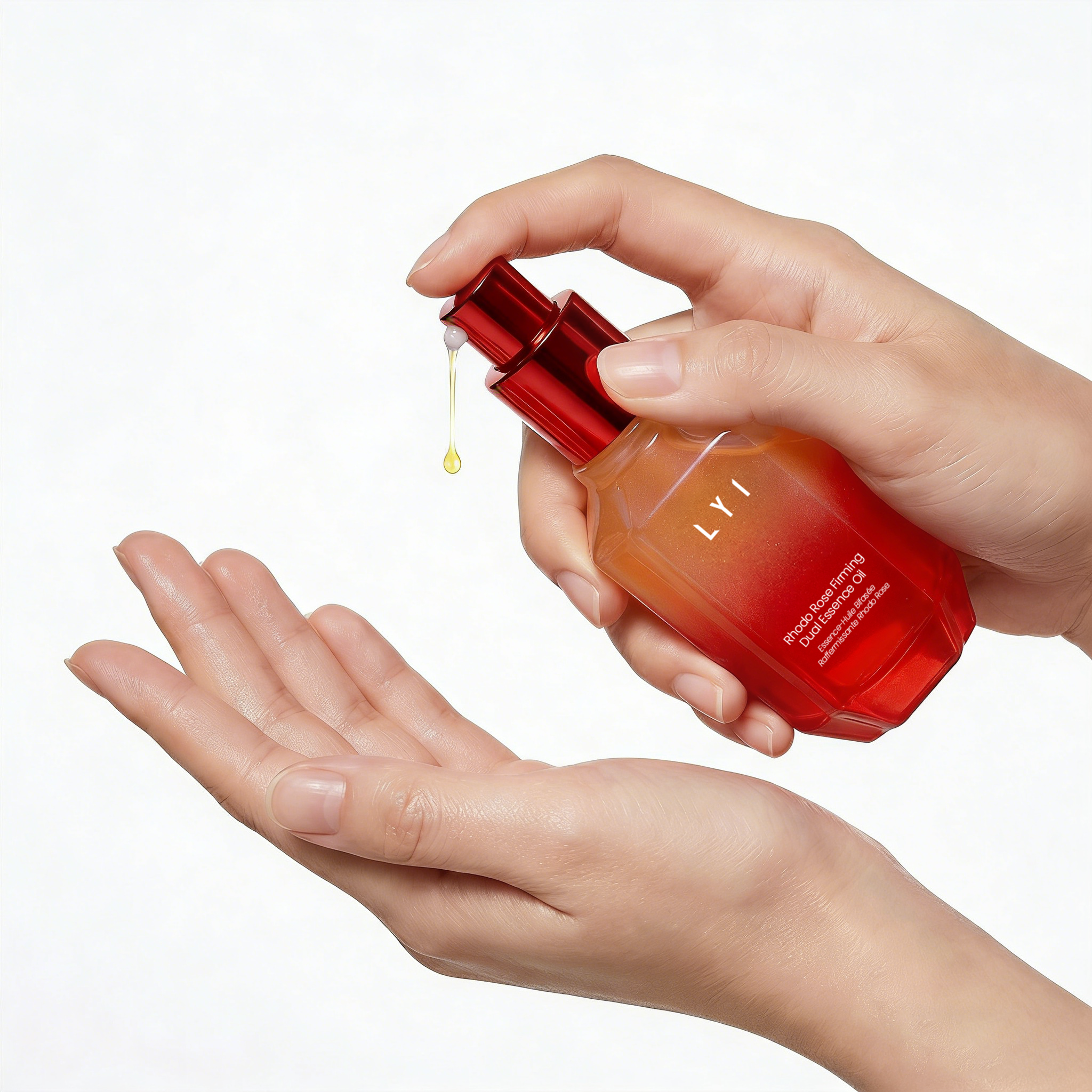 Dávkování LYI Rhodo Rose Firming Dual Essence Oil do dlaně