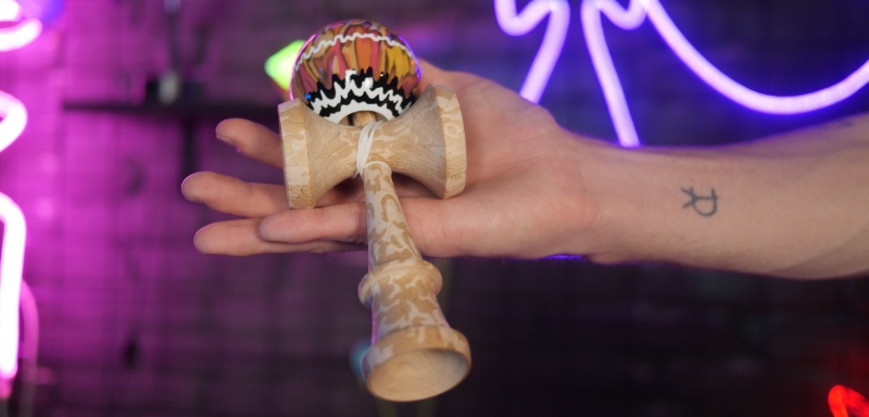 kendama - gravírování