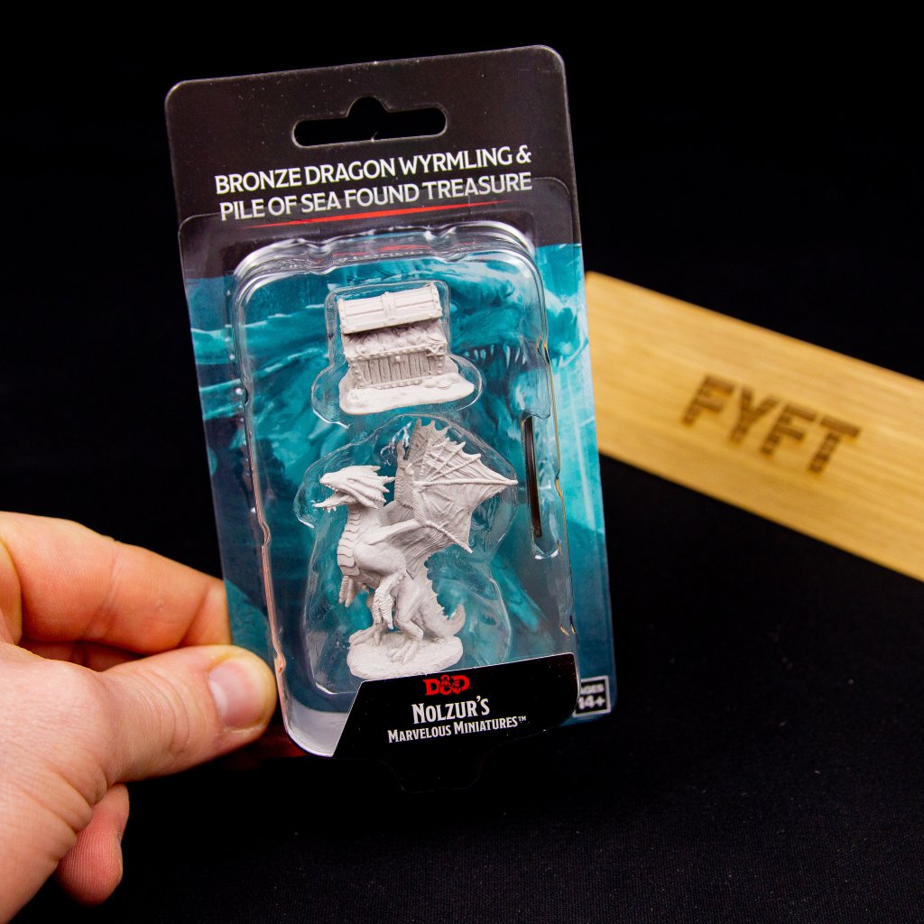 D&D Nolzur's Marvelous Miniatures Bronze Dragon Wyrmling & Treasure