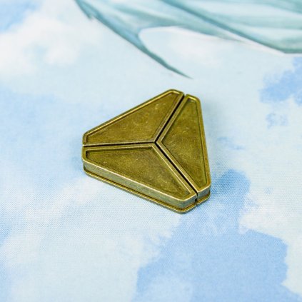 Triangular hlavolam (trojúhelník)