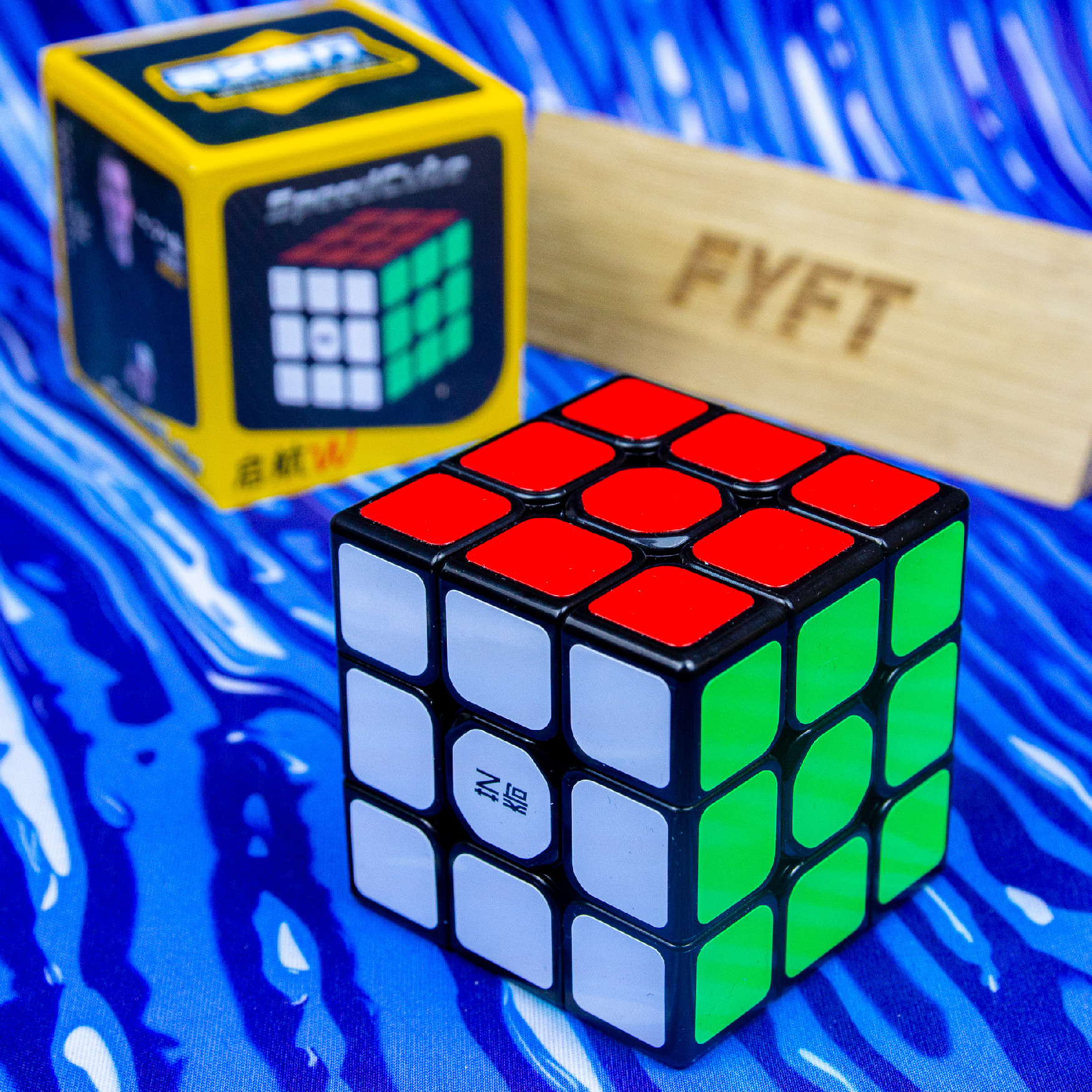Sail W 3x3 (QiYi MoFangGe) Rubikova kostka na speedcubing