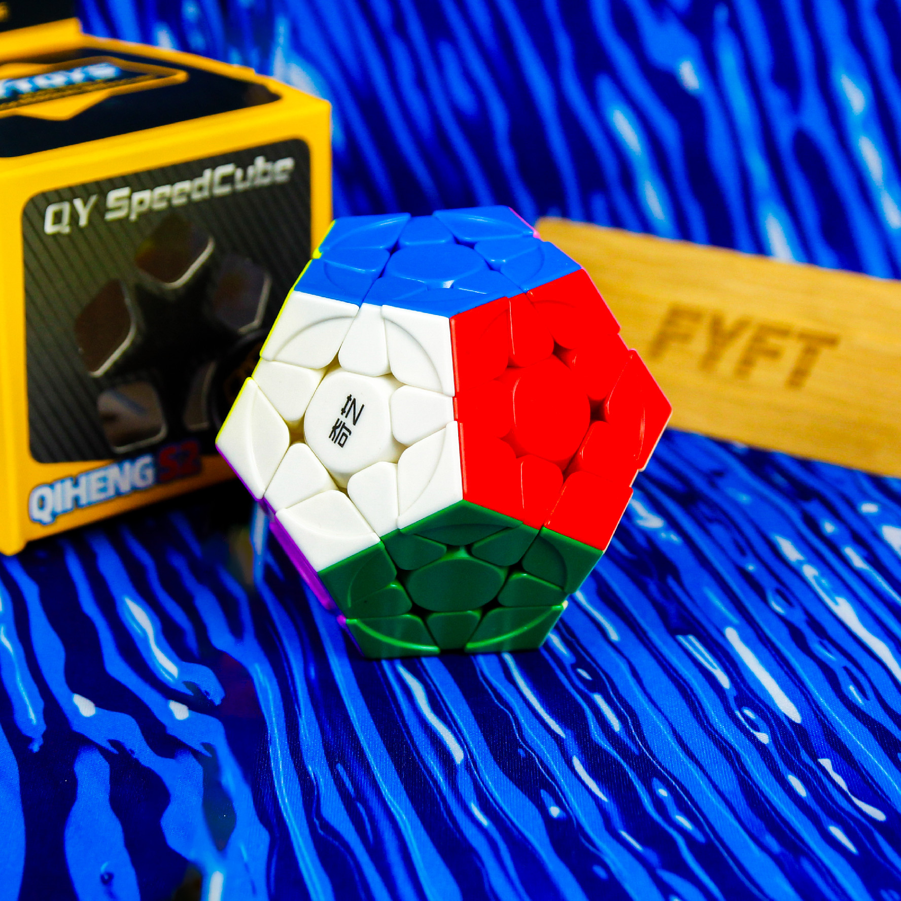 QiHeng S2 Megaminx (QiYi) - hlavolam
