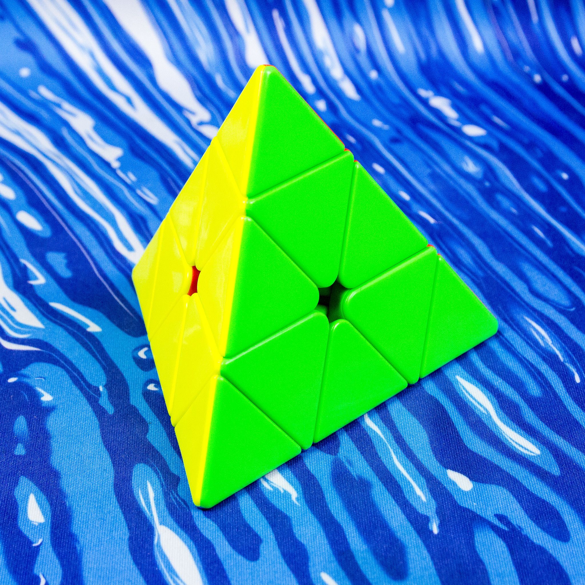 Pyraminx YuLong V2 M YJ na speedcubing Barva: Stickerless